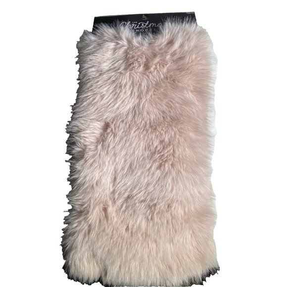 Robert Stanley Pink Faux Fur Christmas Tree Skirt 48" Circle Candy Ballet Pastel - Picture 1 of 7